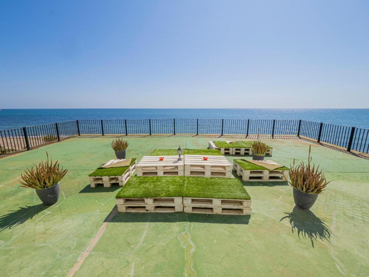 Cubo's La Bambera First Line Apartment Sitio de Calahonda
